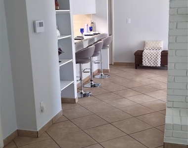 16011 Glen Mar Drive - Photo Thumbnail 3