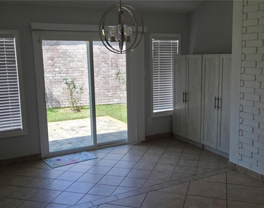 16011 Glen Mar Drive - Photo Thumbnail 15
