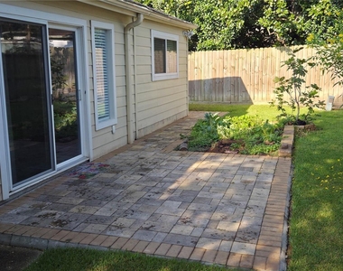 16011 Glen Mar Drive - Photo Thumbnail 12
