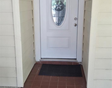 16011 Glen Mar Drive - Photo Thumbnail 1