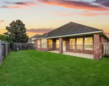 7014 Spruce View Court - Photo Thumbnail 24
