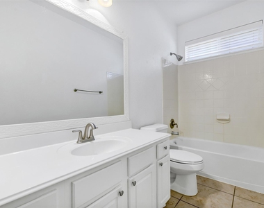 7014 Spruce View Court - Photo Thumbnail 20