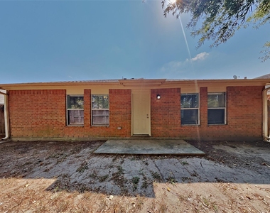 26873 Manor Falls Drive - Photo Thumbnail 16