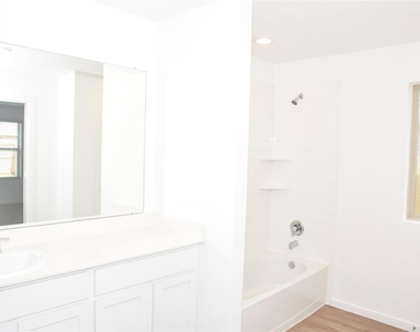 5135 Sunvalley Bend Drive - Photo Thumbnail 17