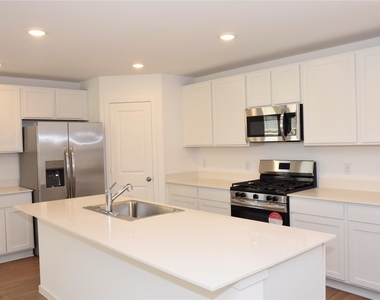 5135 Sunvalley Bend Drive - Photo Thumbnail 8