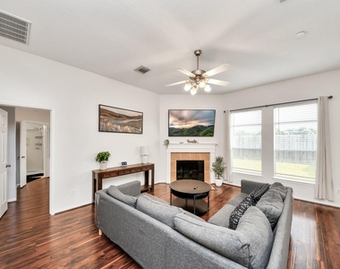 4118 Ferro Street - Photo Thumbnail 12