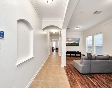 4118 Ferro Street - Photo Thumbnail 7