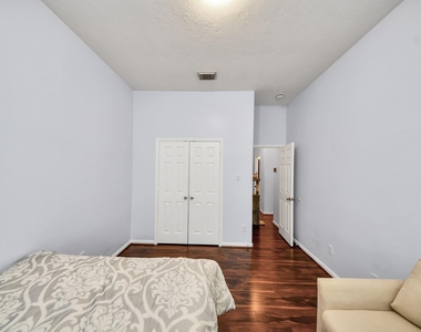 4118 Ferro Street - Photo Thumbnail 34
