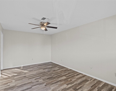 2729 Main Street Street - Photo Thumbnail 8