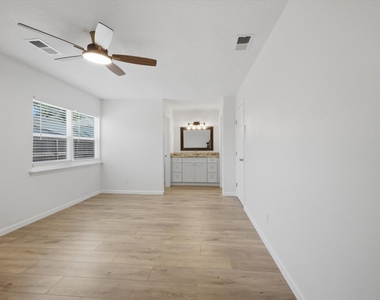 19930 Burle Oak Drive - Photo Thumbnail 14