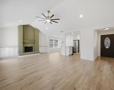 19930 Burle Oak Drive - Photo Thumbnail 6