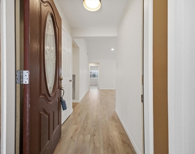 19930 Burle Oak Drive - Photo Thumbnail 4