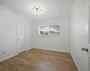 19930 Burle Oak Drive - Photo Thumbnail 17