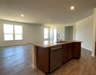 3307 Nila Creek Drive - Photo Thumbnail 8