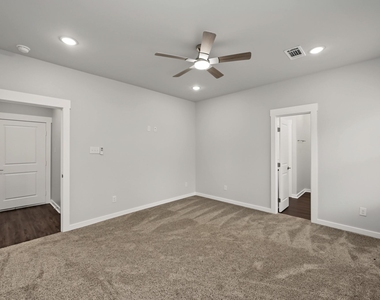 117 Sun City Lane - Photo Thumbnail 14