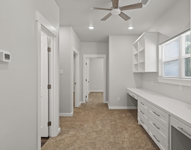 117 Sun City Lane - Photo Thumbnail 23