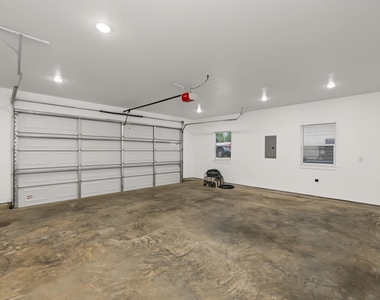 117 Sun City Lane - Photo Thumbnail 33
