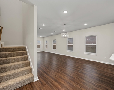 117 Sun City Lane - Photo Thumbnail 7