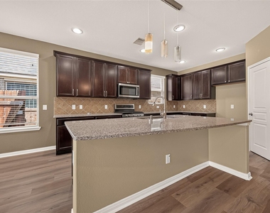 15711 Huddleston Drive - Photo Thumbnail 11
