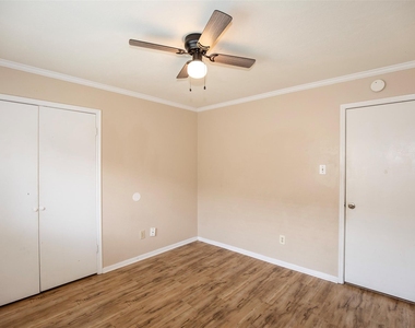 11514 Sagecreek Drive - Photo Thumbnail 25