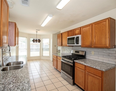 11514 Sagecreek Drive - Photo Thumbnail 13