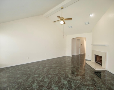 11514 Sagecreek Drive - Photo Thumbnail 6