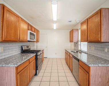 11514 Sagecreek Drive - Photo Thumbnail 11