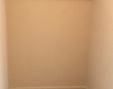 9506 Carsonmont Lane - Photo Thumbnail 22