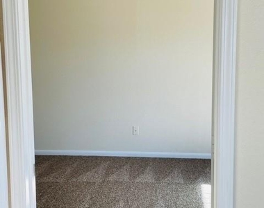 9506 Carsonmont Lane - Photo Thumbnail 24