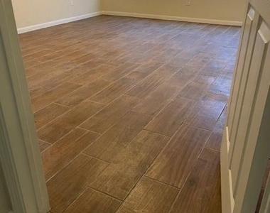 9506 Carsonmont Lane - Photo Thumbnail 12