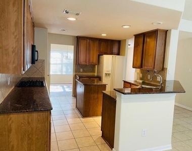 9506 Carsonmont Lane - Photo Thumbnail 8