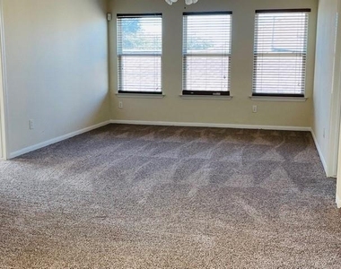 9506 Carsonmont Lane - Photo Thumbnail 26