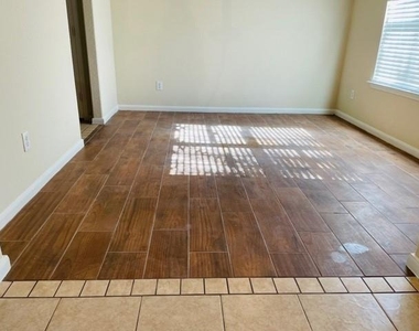 9506 Carsonmont Lane - Photo Thumbnail 9
