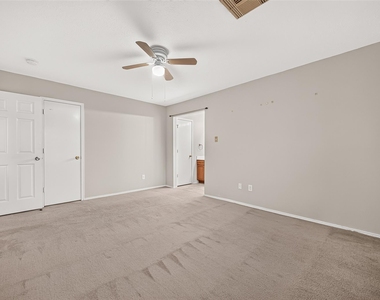 10902 Primrose Acres Lane - Photo Thumbnail 20