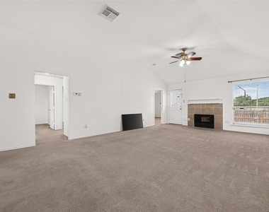10902 Primrose Acres Lane - Photo Thumbnail 7