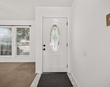 10902 Primrose Acres Lane - Photo Thumbnail 3