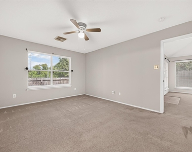 10902 Primrose Acres Lane - Photo Thumbnail 19