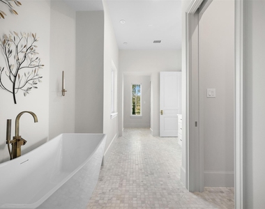 404 Blackberry Lane - Photo Thumbnail 24