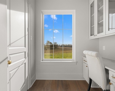 404 Blackberry Lane - Photo Thumbnail 16