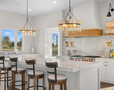 404 Blackberry Lane - Photo Thumbnail 11