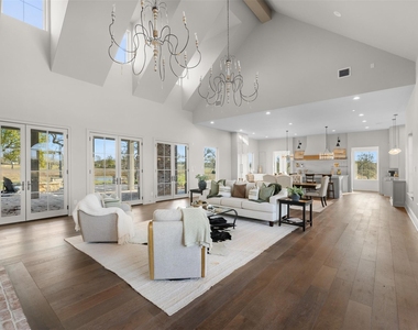 404 Blackberry Lane - Photo Thumbnail 10