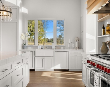 404 Blackberry Lane - Photo Thumbnail 14