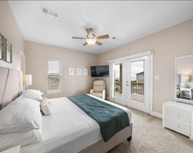 2423 Sand Drift Lane - Photo Thumbnail 11