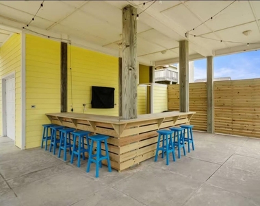 2423 Sand Drift Lane - Photo Thumbnail 17