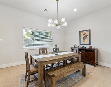 834 Fisher Street - Photo Thumbnail 7