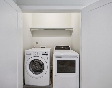 834 Fisher Street - Photo Thumbnail 26