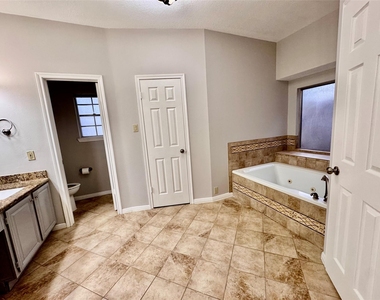 2623 Double Lake Drive - Photo Thumbnail 5
