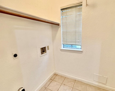 2623 Double Lake Drive - Photo Thumbnail 18
