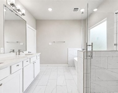 4536 Sunflower Street - Photo Thumbnail 9