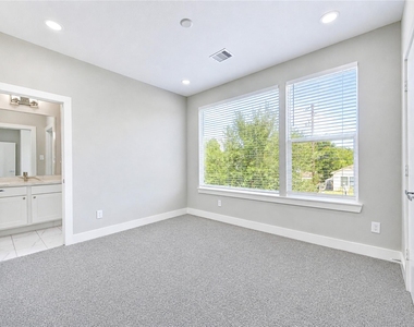 4536 Sunflower Street - Photo Thumbnail 11